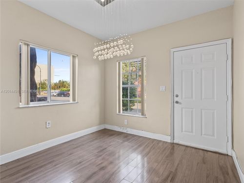102-9 E 4th St, Hialeah, FL, 33010-6258 | Card Image
