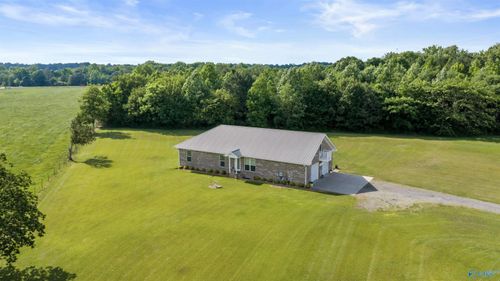 784 County Road 33, Fyffe, AL, 35971-3567 | Card Image