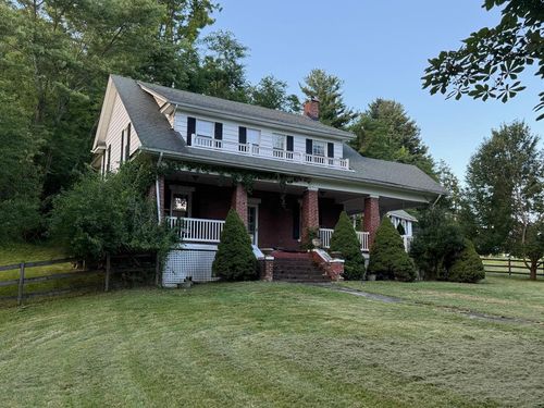 131 Jeffersonville St, Tazewell, VA, 24651-5408 | Card Image