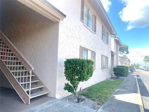 apt-a-7502 Needle Leaf Pl, TAMPA, FL, 33617-8549 | Card Image