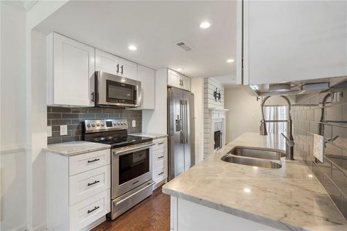20 Ivy Pkwy Ne, Atlanta, GA, 30342-4241 | Card Image