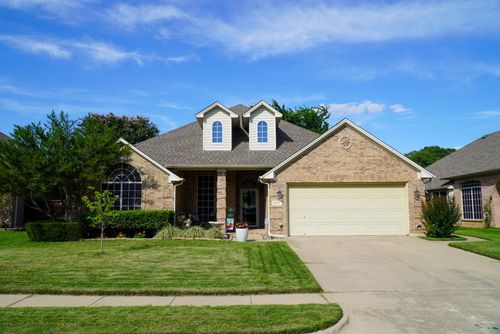 837 Huebner Way, Burleson, TX, 76028-0615 | Card Image