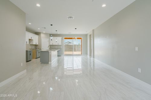 10346 W Bradshaw Dr, Arizona City, AZ, 85123-8522 | Card Image
