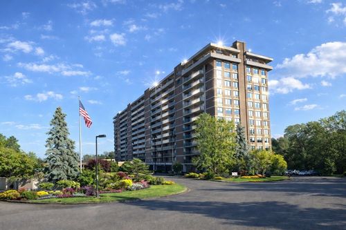 1012-1012 Ferncroft Towers, Danvers, MA, 01923-4056 | Card Image