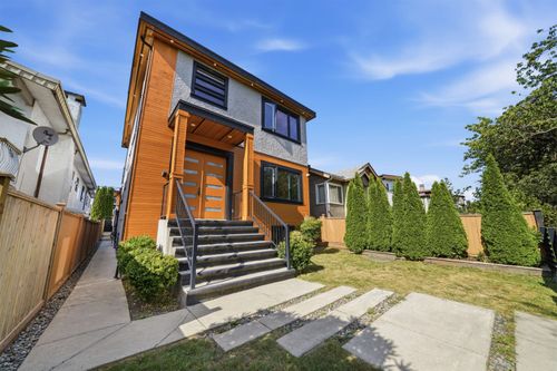 3123 E 7th Ave, Vancouver, BC, V5M1V6 | Card Image