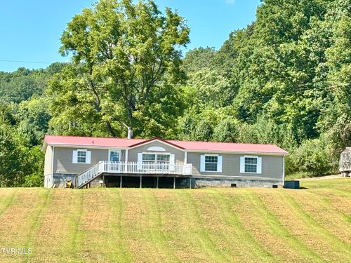 278 Erie Dr, Pennington Gap, VA, 24277-8067 | Card Image
