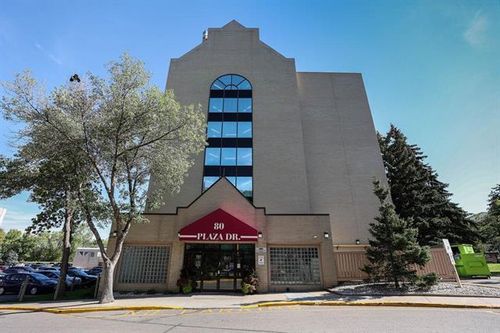 2703-80 Plaza Dr, Winnipeg, MB, R3T5S2 | Card Image