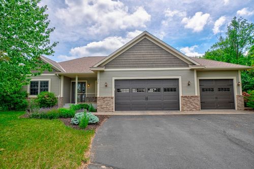 1340 Creekwood Dr, New Richmond, WI, 54017-2579 | Card Image
