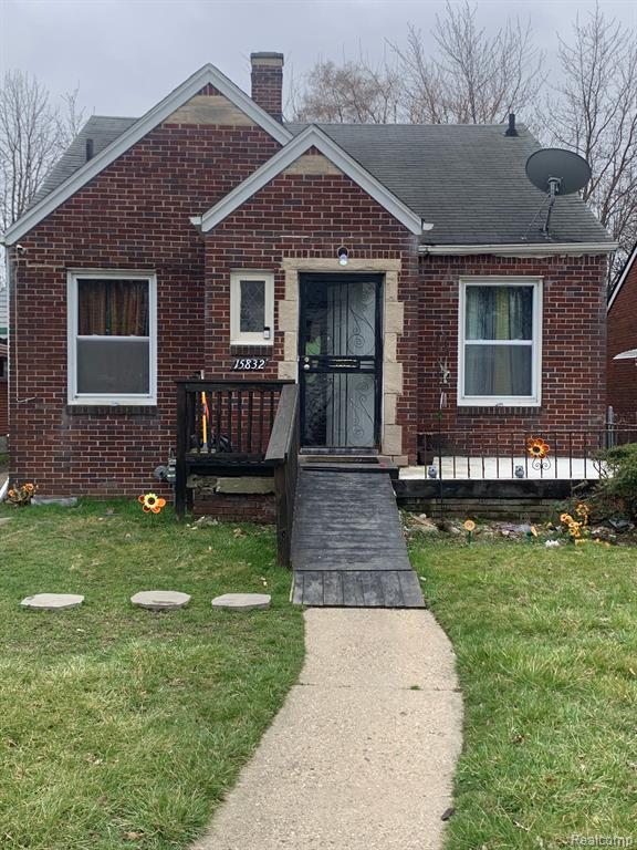 Saratoga St, Detroit, MI 48205