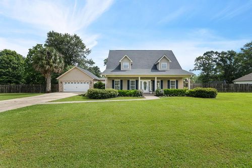 18 Julianne Dr, Carriere, MS, 39426-8930 | Card Image