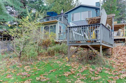 4017 Ross Rd, Nanaimo, BC, V9T4M9 | Card Image