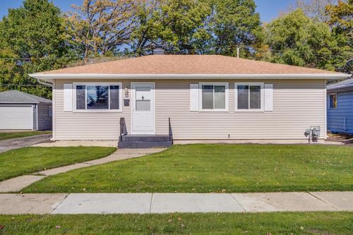 2002 84th Street, Kenosha, WI, 53143 | Card Image