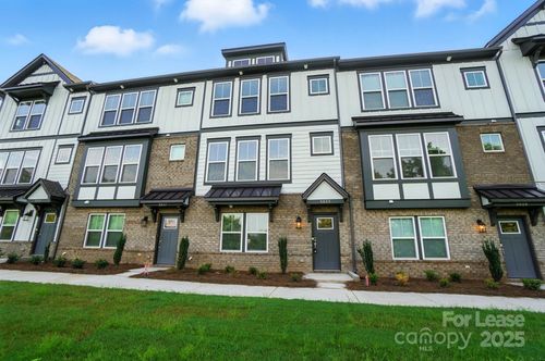 5033 Westmead Ln, Charlotte, NC, 28262-8100 | Card Image