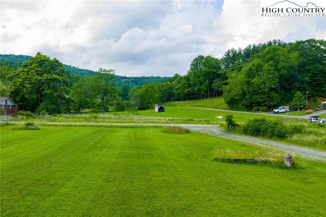 201 W Laurel Knob Rd, House other with 2 bedrooms, 1 bathrooms and null parking in Todd NC | Image 32