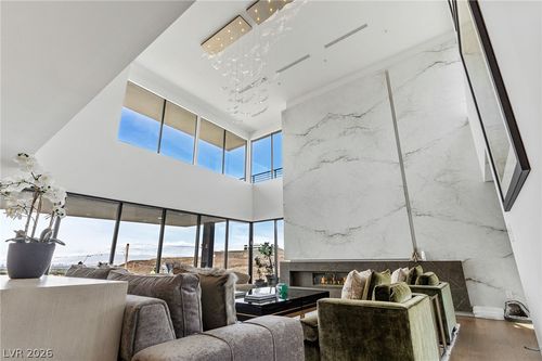 804 Dragons Eye Dr, Henderson, NV, 89012-7309 | Card Image