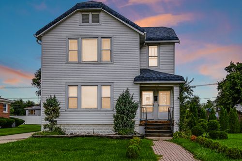 117 W 27th St, South Chicago Heights, IL, 60411-5574 | Card Image