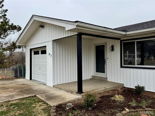 67 Strecker Rd, Ellisville, MO, 63011-1944 | Card Image