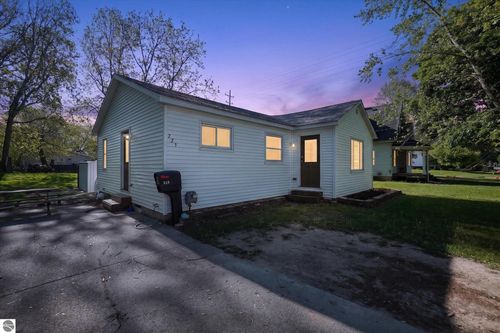 225 Grafton Ave, Alma, MI, 48801-2448 | Card Image