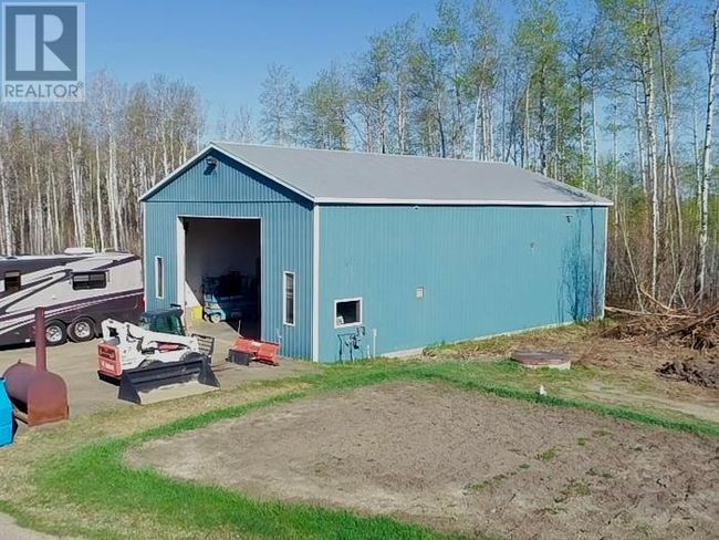 13587 Painchaud Subdiv, House other with 3 bedrooms, 2 bathrooms and 2 parking in Pouce Coupe BC | Image 5