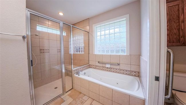 1212 W North St, House other with 3 bedrooms, 3 bathrooms and 2 parking in Louise TX | Image 30