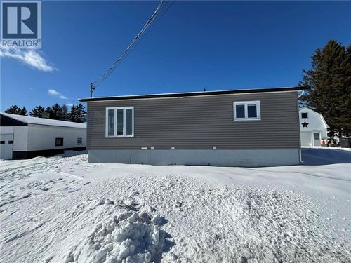 24 St-François St, Sainte Anne de Madawaska, NB, E7E1E5 | Card Image