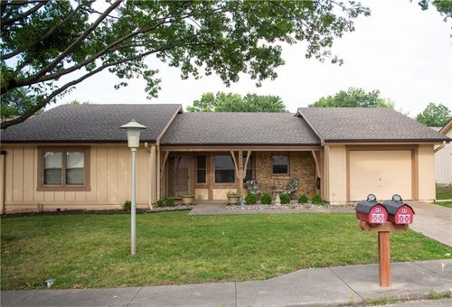 18826 Sunrise Dr, Belton, MO, 64012-9404 | Card Image