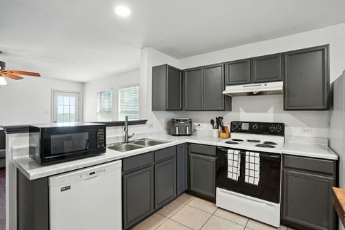 321 Quail Crossing Dr, Sanger, TX, 76266-6612 | Card Image