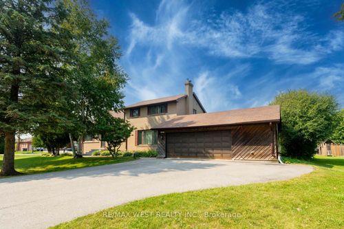 45 Marysfield Dr, Brampton, ON, L6P0J2 | Card Image