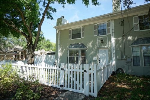 3323 W Swann Avenue, TAMPA, FL, 33609 | Card Image