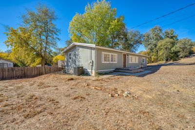 6099 Roland Dr, House other with 3 bedrooms, 2 bathrooms and 4 parking in Lucerne CA | Image 3