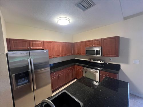 unit-11-9217 Sw 227th St, Cutler Bay, FL, 33190-1941 | Card Image