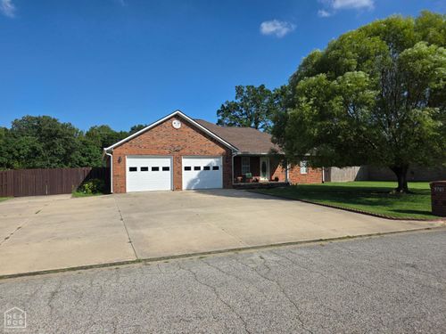 5703 S 27th St, Paragould, AR, 72450-5178 | Card Image
