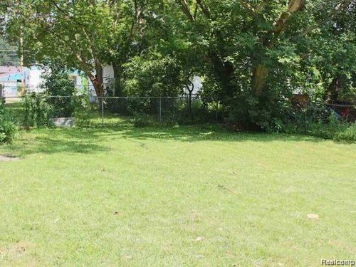 842 Leland St, Flint, MI, 48507-2434 | Card Image