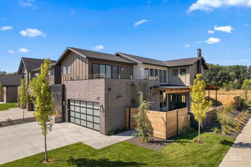 97 S Steel Farm Ave, Eagle, ID, 83616-4561 | Card Image