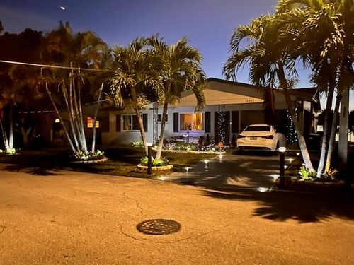 5907 Nw 74th Ave, Tamarac, FL, 33321-6045 | Card Image
