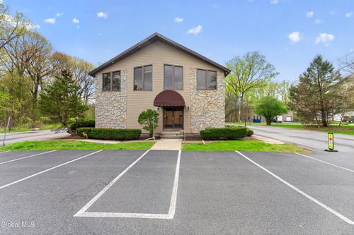 6 Walker Way, Colonie, NY, 12205 | Card Image