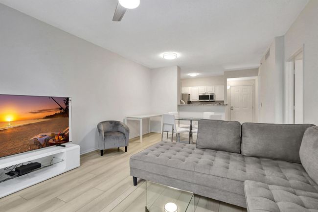 APT-223 - 630 S Sapodilla Ave, Condo with 1 bedrooms, 1 bathrooms and null parking in West Palm Beach FL | Image 9