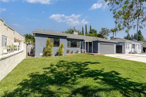 16931 Gault St, Lake Balboa, CA, 91406-3606 | Card Image