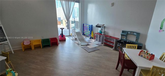 APT-3411 - 350 S Miami Ave, Condo with 1 bedrooms, 1 bathrooms and null parking in Miami FL | Image 18