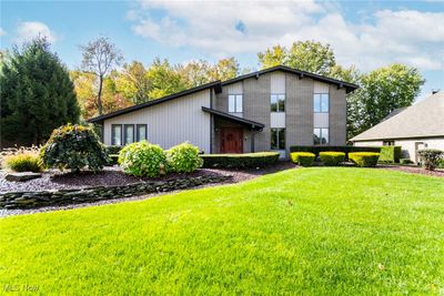 3289 Olde Winter Trail, House other with 3 bedrooms, 2 bathrooms and null parking in Poland OH | Image 1