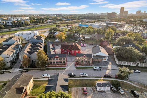 2612 Riverside Dr, Houston, TX, 77004-7611 | Card Image