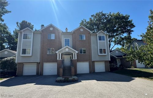 apt-b-344 Village Pointe Dr, Akron, OH, 44313-7470 | Card Image