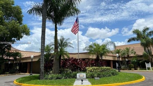 203-9261 Sunrise Lakes Blvd, Sunrise, FL, 33322-1345 | Card Image