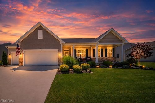 34633 N Legends Way, Grafton, OH, 44044-9350 | Card Image