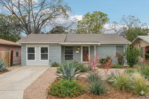 2207 Ramona, San Antonio, TX, 78201-3429 | Card Image