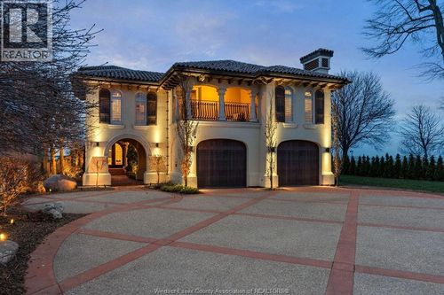 {{alt}} | Card Image