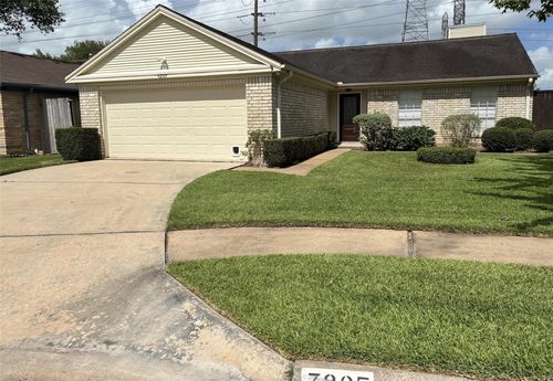 3207 E Heatherock Cir, Sugar Land, TX, 77479-1909 | Card Image