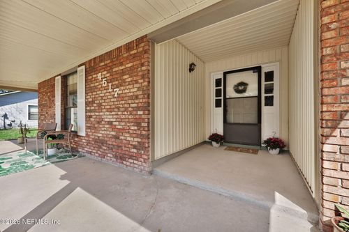 4517 Crosstie Rd N, Jacksonville, FL, 32257-3677 | Card Image