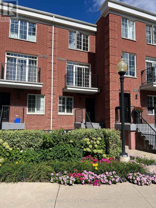 255-64 Douro St, Toronto, ON, M6K3N4 | Card Image