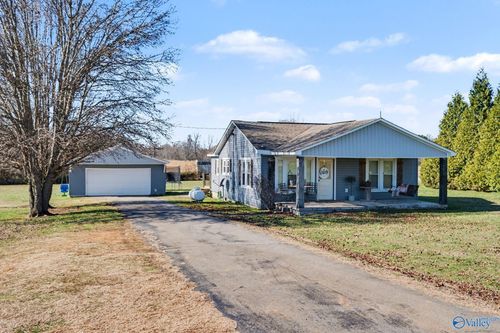 934 Butler Rd, New Market, AL, 35761-8921 | Card Image